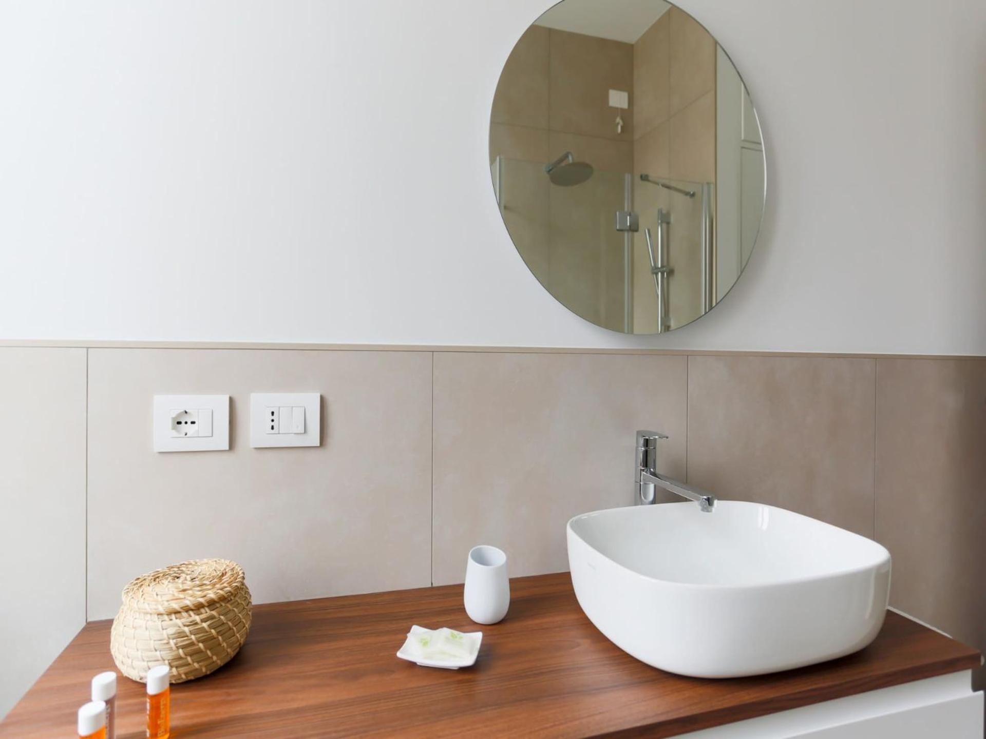 The Rent - Spacious And Renovated Two-bedroom Downtown Apartamento